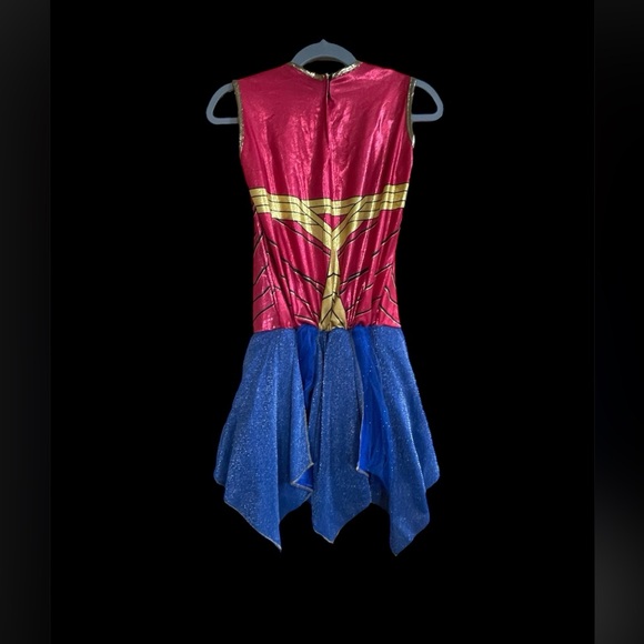 Justice League Wonder Woman Costume Deluxe Girls size Small - Picture 3 of 7